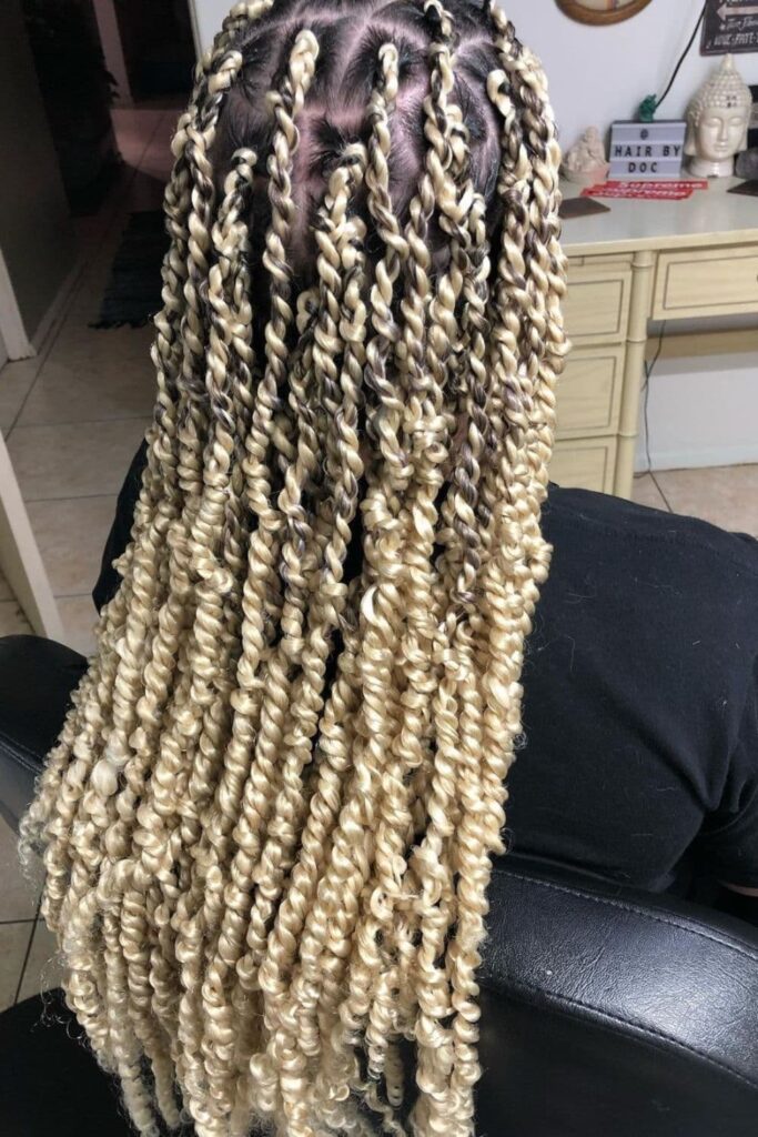 22 Blonde Knotless Braids Hairstyles: Looks For 2023 | Lookosm