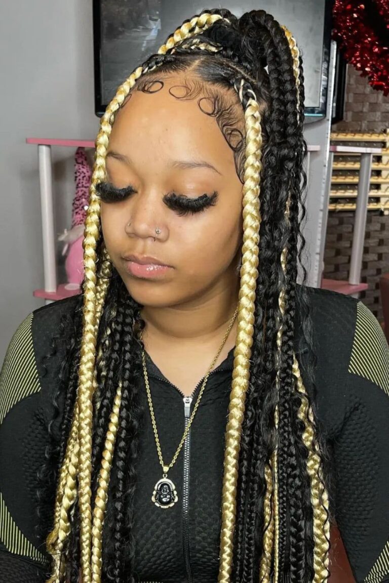 25 Large Knotless Braids Hairstyles: Your Ultimate Stylish Guide | Lookosm